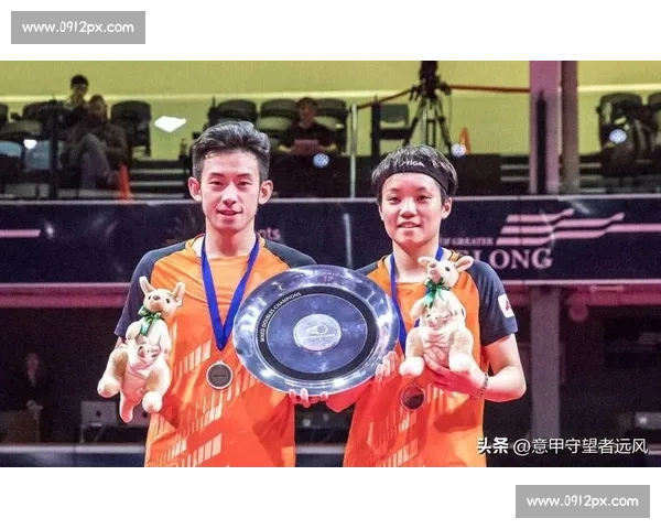 WTT 贺黄镇廷 34 岁生日：直板传奇携冠添丁双喜临